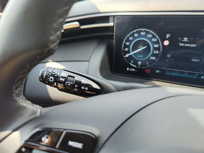 Hyundai Tucson 1.6 T-GDI/110kW Smart Navi DCT - fotka 29 z 34