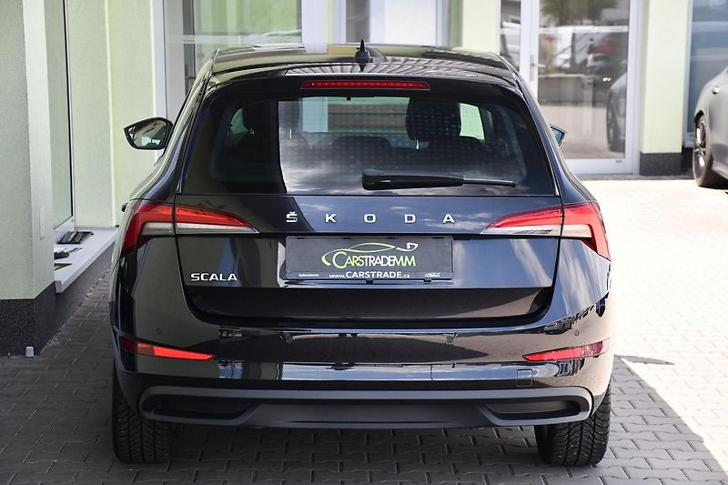 Škoda Scala 1.5TSi ČR 1M - fotka 10 z 37