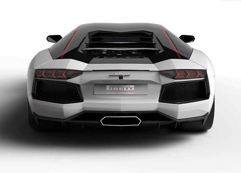 Lamborghini V12