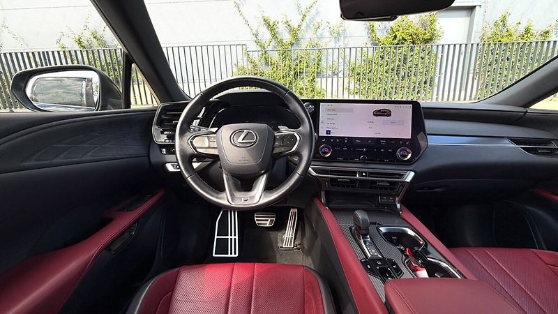 Lexus RX 500h 500H 2,4 HEV F SPORT - fotka 22 z 35