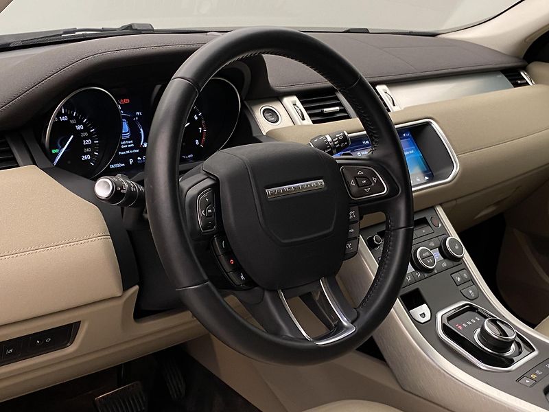 Land Rover Range Rover Evoque Si4 HSE AWD AUT CZ REZERVACE - fotka 18 z 38