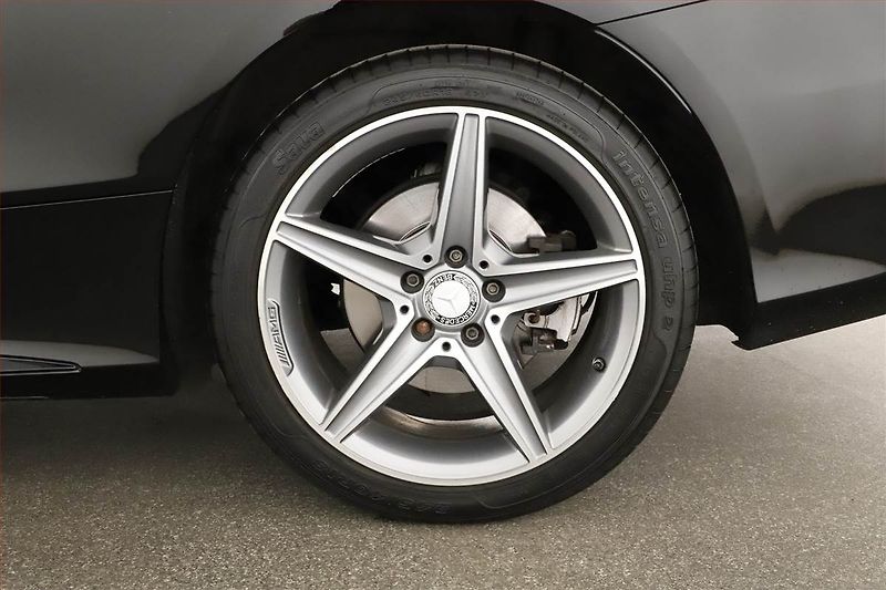 Mercedes-Benz Třídy C (2018) C 220 d 4MATIC - fotka 29 z 31