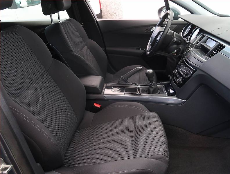 Peugeot 508 (2014) 2.0 HDi, Serv.kniha, Tempomat - fotka 9 z 18