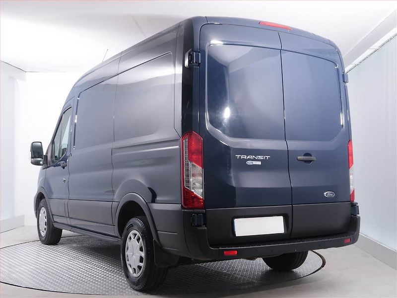 Ford Transit (2021) Trend 2.0 EcoBlue, L2H2, 1.0t - fotka 4 z 17