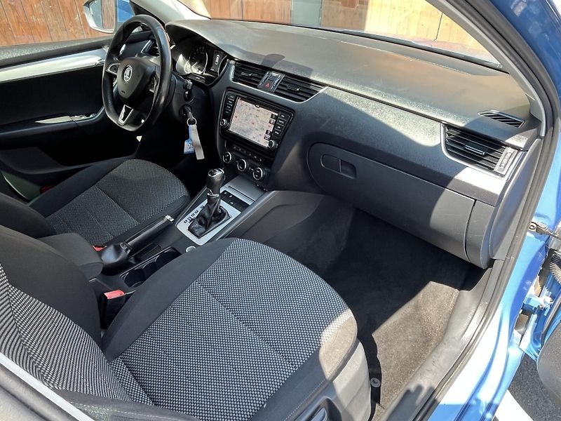 Škoda Octavia (2016) 2,0TDi DSG rozvody,olej,brzdy - fotka 13 z 19