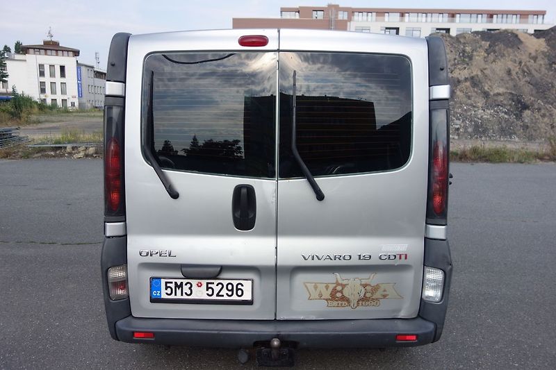 Renault Trafic 1,9DCi 74 kW 8 míst !! - fotka 16 z 33