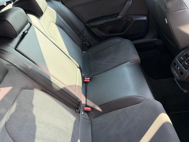 Cupra Leon (2025) VZ 2.0TSI 245kW 4X4 SP DSG TOP - fotka 27 z 44