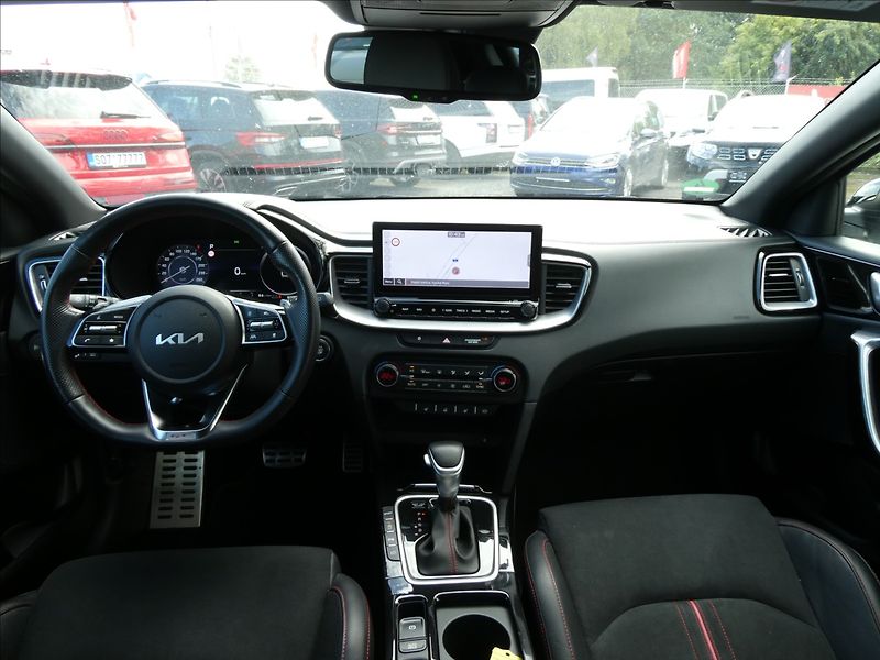 Kia ProCeed 1,6 T-GDI 150kW GT ZÁRUKA - fotka 31 z 50