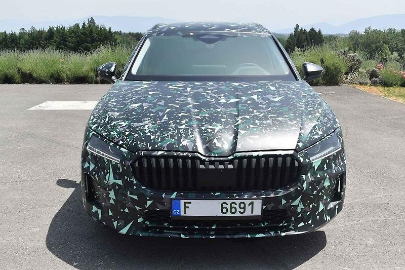 Nová Škoda Superb bude mít jen málo přímých konkurentů