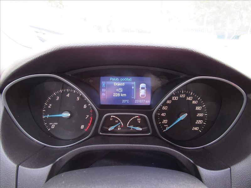 Ford Focus 1,0 EcoBoost 92kW - fotka 13 z 31