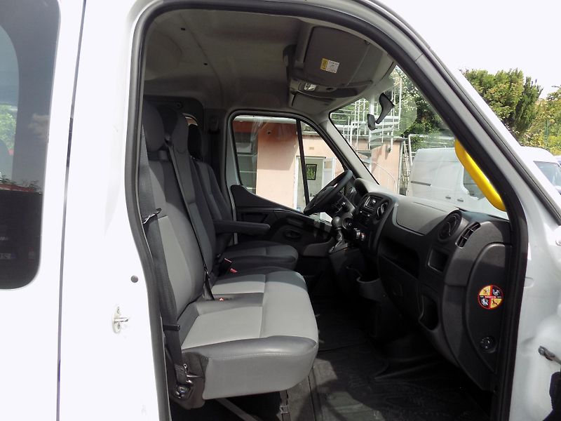 Opel Movano 2,3 CDTI 107 KW L1H1 9 MÍST - fotka 30 z 42