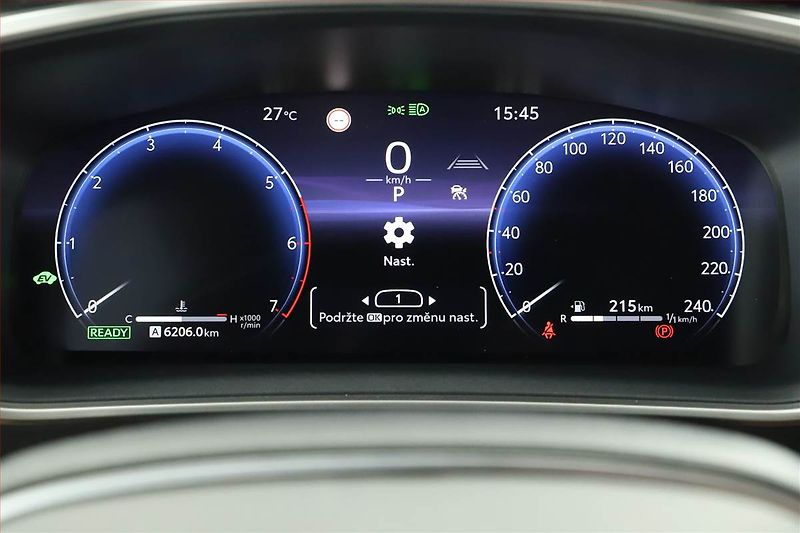 Toyota Corolla (2024) 1.8 Hybrid - fotka 12 z 20