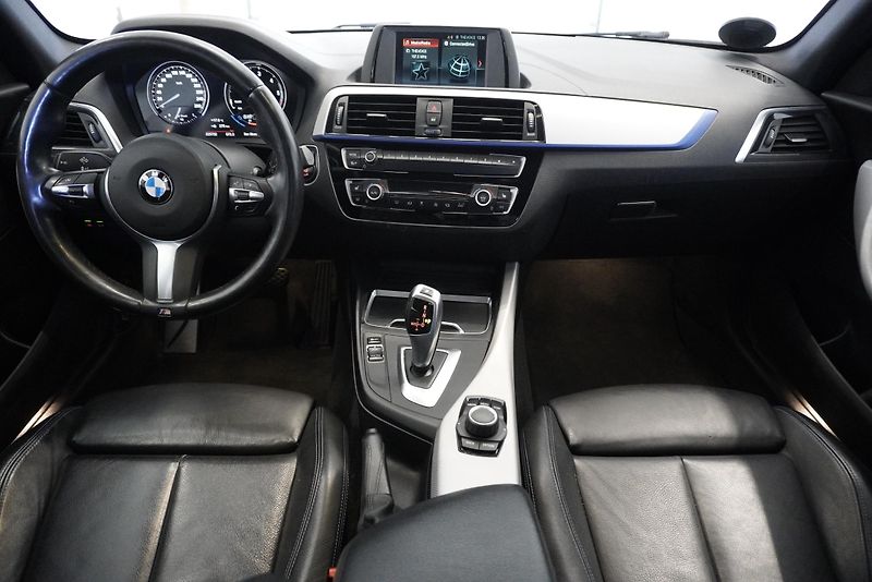 BMW Řada 1 2,0 M-SPORT AUT. - fotka 21 z 28