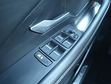 Jaguar E-Pace (2021) P300e AWD, 4X4, Automat - náhled 19