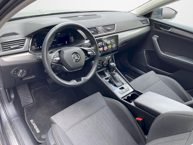 Škoda Superb (2023) 2.0 TDI 147kW DSG Style Plus c - fotka 5 z 34