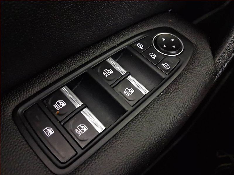 Mitsubishi ASX (2024) Intense 1.3 T - fotka 16 z 16