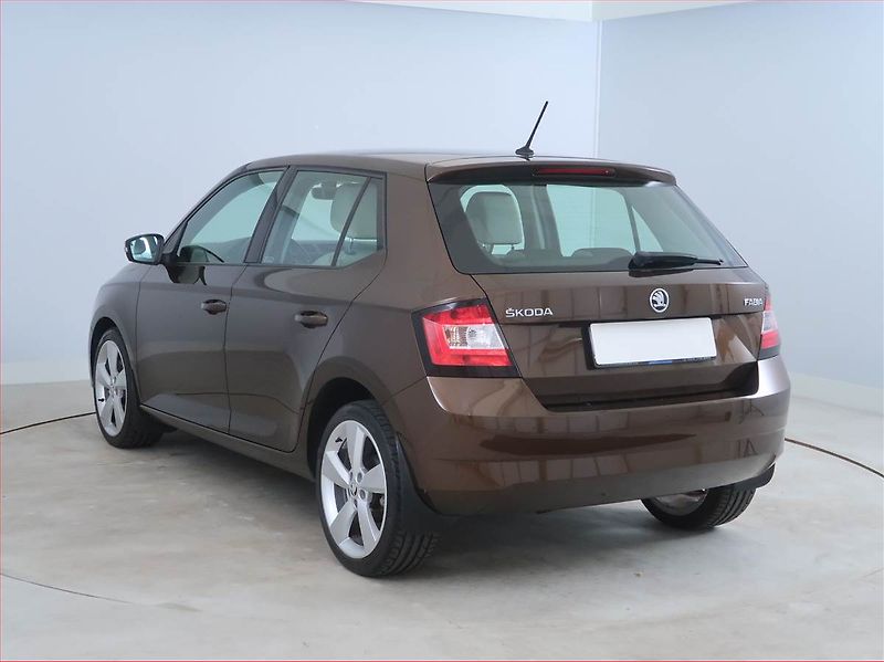 Škoda Fabia (2016) Style 1.2 TSI, Serv.kniha - fotka 4 z 14