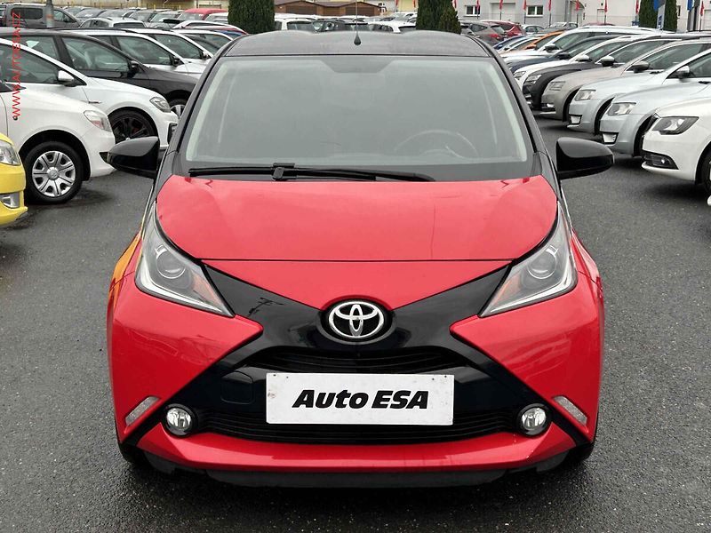 Toyota Aygo (2018) 1.0i, ČR, AT, klima - fotka 2 z 17