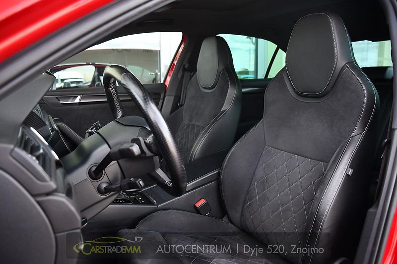 Škoda Superb 2.0TDi SPORTLINE 4X4 NEZ.TOP  - fotka 11 z 52