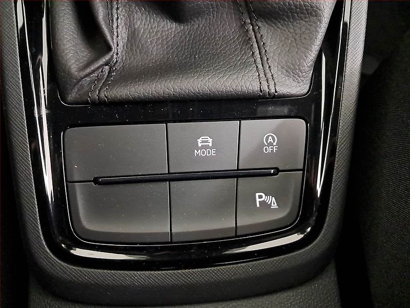 Škoda Kamiq (2024) Monte Carlo 1.5 TSI - fotka 21 z 21