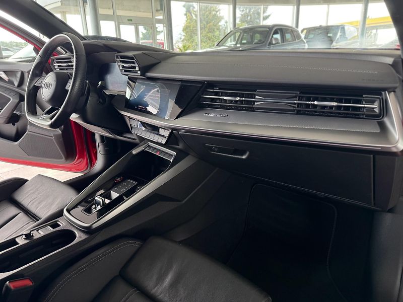 Audi S3 2,0TFSI Quattro*228kW*Head-Up - fotka 13 z 36