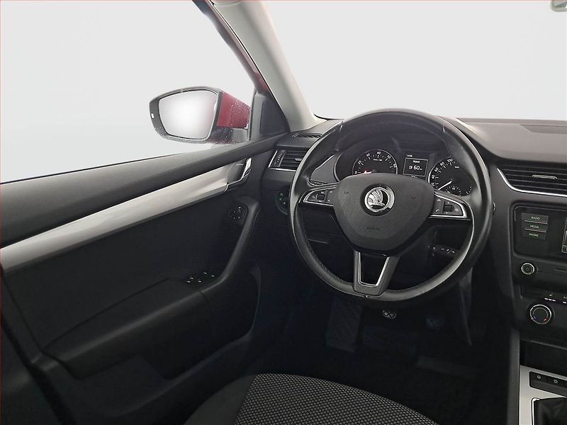 Škoda Octavia (2015) 1.2 TSI, Tempomat - fotka 7 z 18