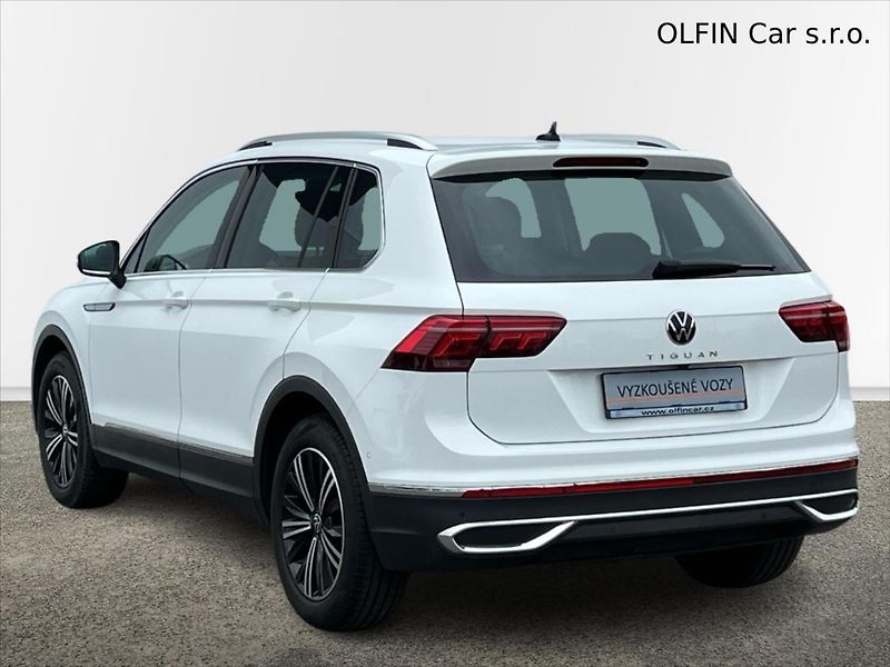 Volkswagen Tiguan 1,5 TSi 110kW 7DSG ELEGANCE - fotka 9 z 25