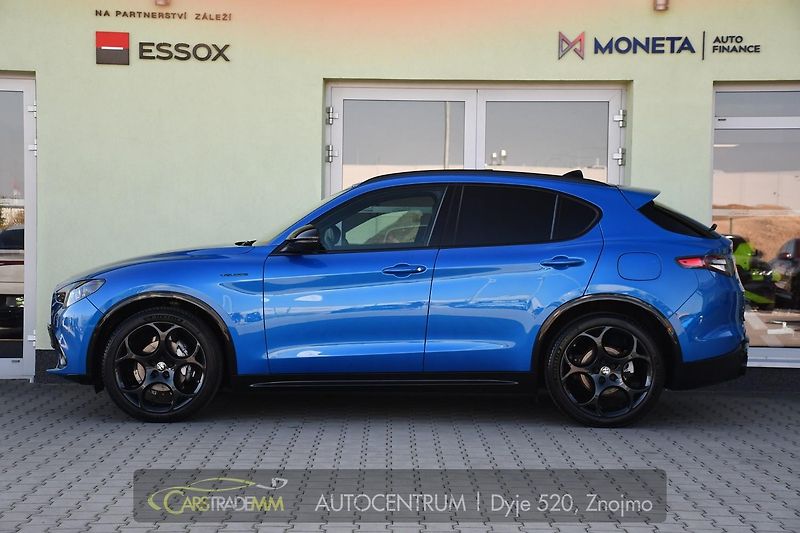 Alfa Romeo Stelvio 2.0 Turbo 16V 206kW Veloce AT8 - fotka 2 z 45