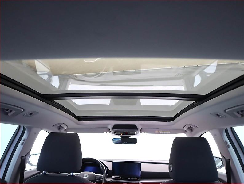 Seat Leon (2022) 2.0 TDI, Automat, Navi - fotka 16 z 27