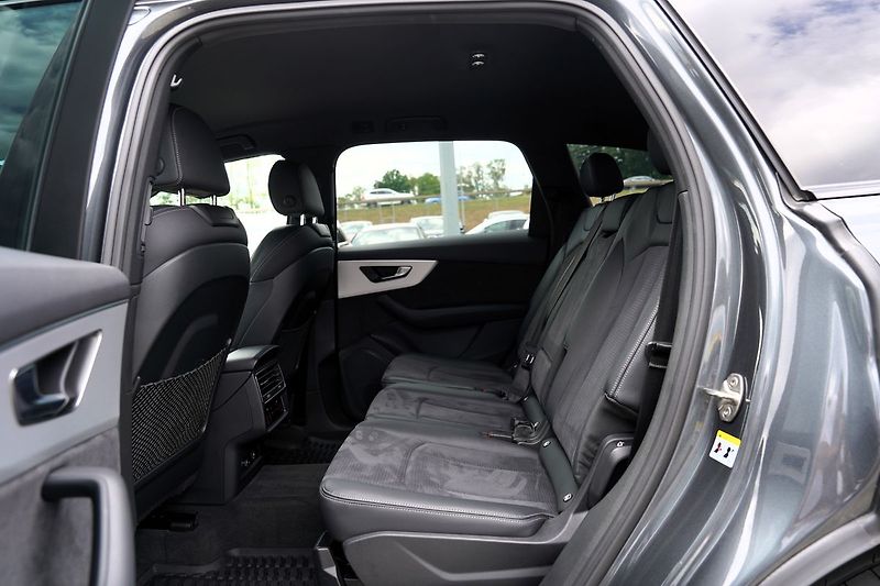 Audi Q7 50 TDI/Q/360/20/Sline/DPH - fotka 35 z 50