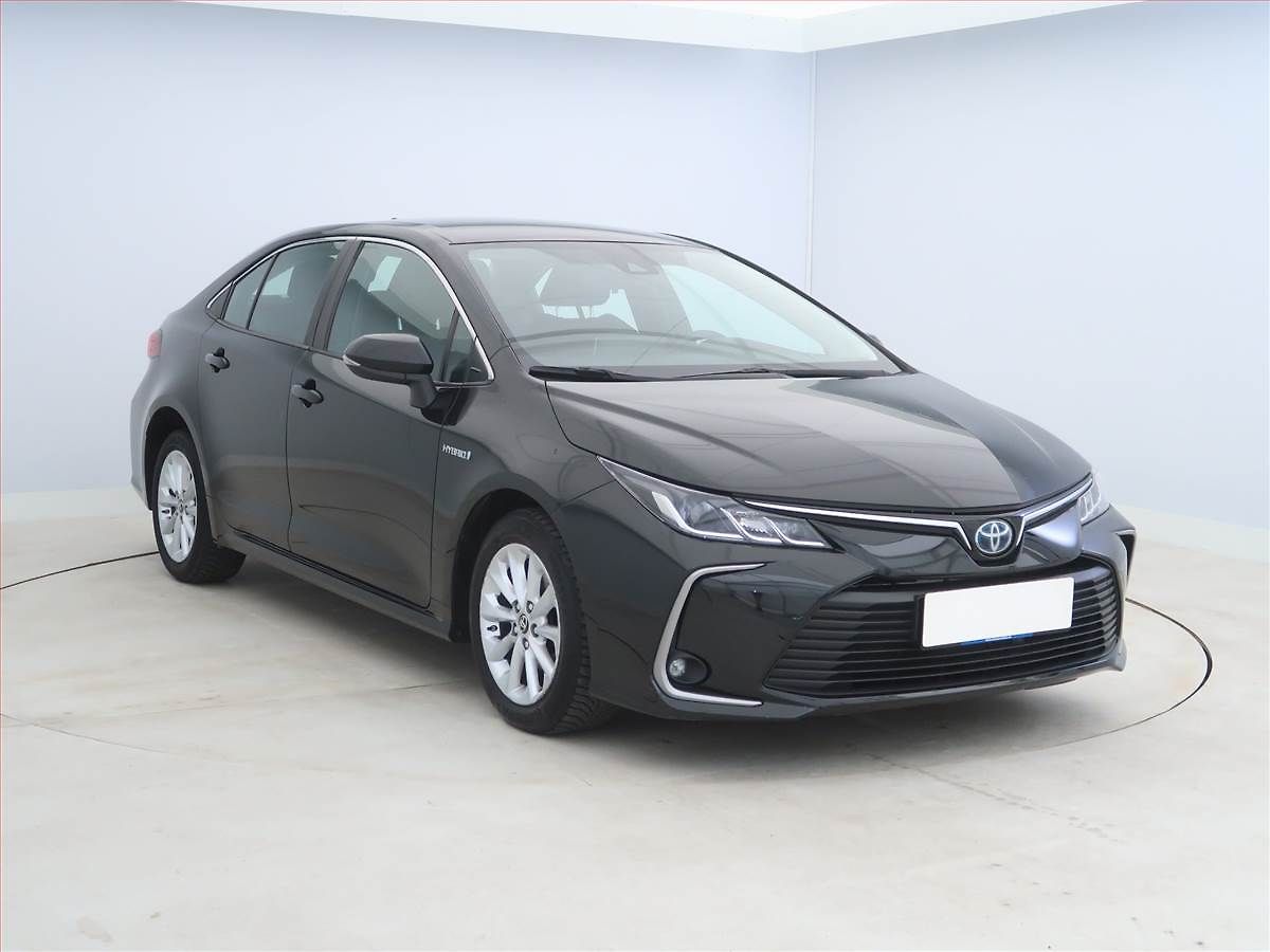 Toyota Corolla 1.8 Hybrid, Automat, ČR,1.maj