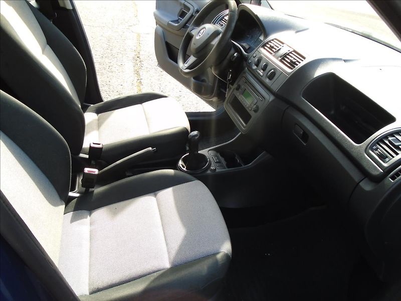Škoda Roomster 1,4 - fotka 20 z 25