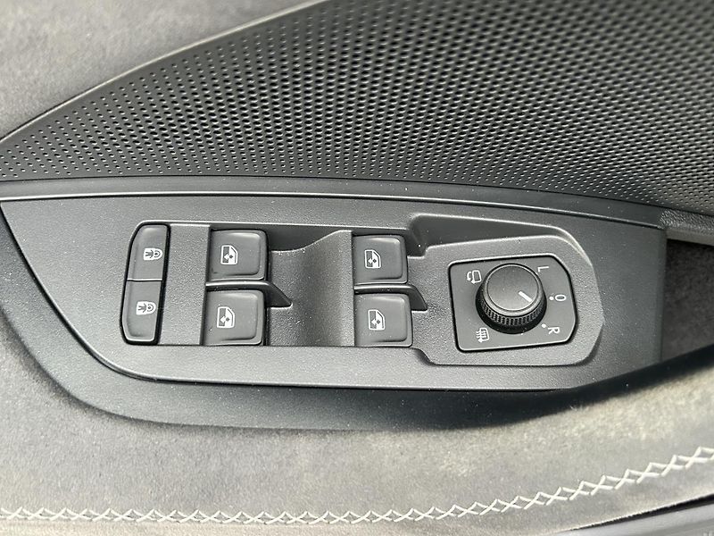 Škoda Kodiaq 2.0 TDI 4x4 SportLine - fotka 18 z 26
