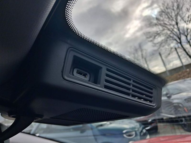Omoda 5 (2026) Premium 1.5 tGDI HEV - fotka 20 z 30