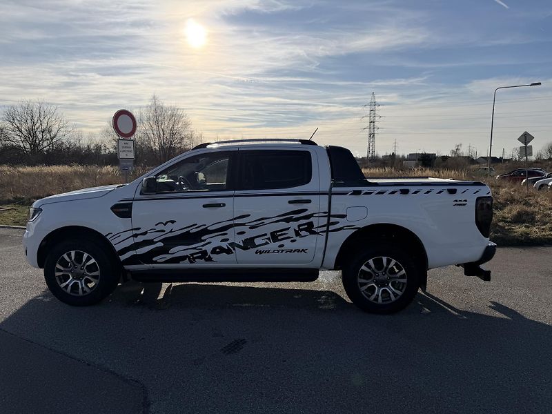 Ford Ranger 2.0 /125kW - fotka 8 z 22