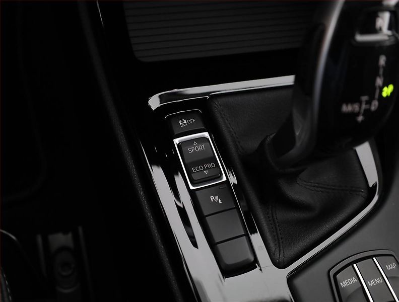 BMW X1 (2020) sDrive18d, Automat, ČR,1.maj - fotka 12 z 20