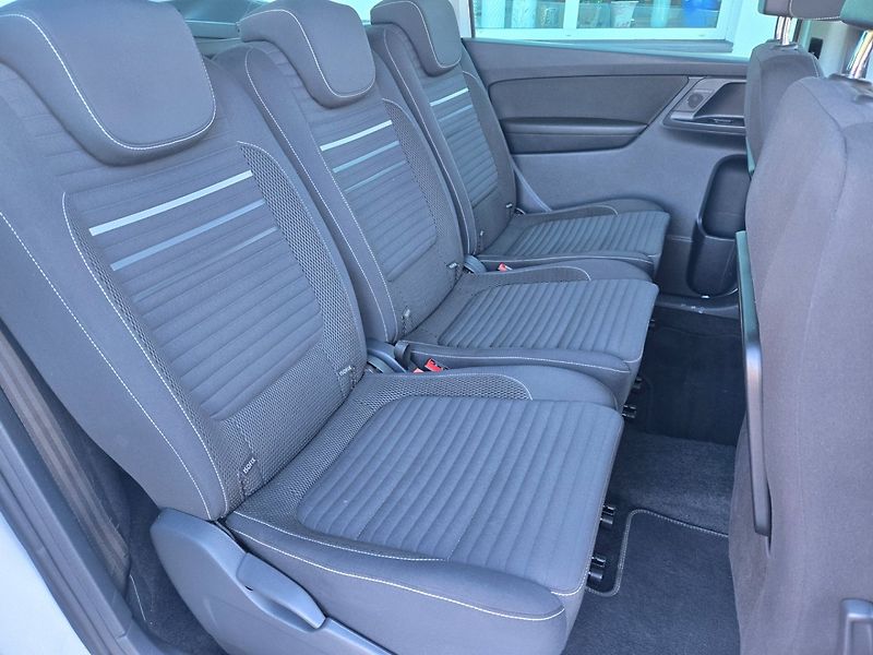 Volkswagen Sharan (2015) 1.4 TSI Rozvody, Navi, TOP - fotka 15 z 24