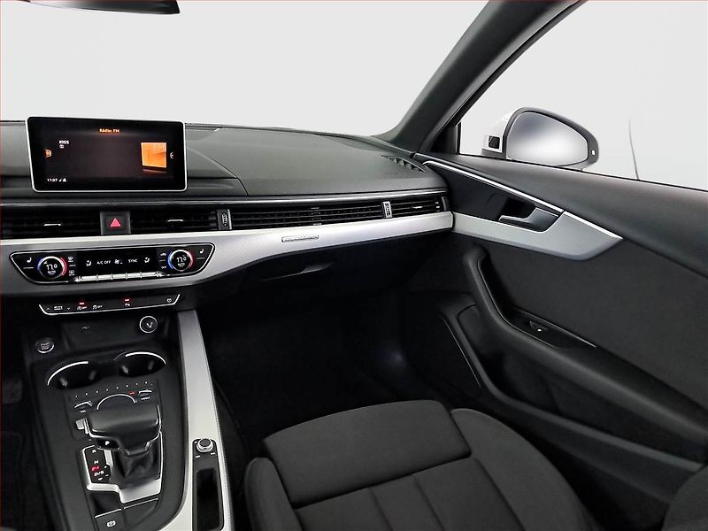 Audi A4 (2019) 40 TDI, 4X4, Automat, Navi - fotka 8 z 18