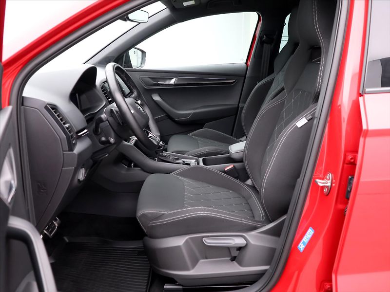 Škoda Karoq 1,5 TSI 110kW DSG Sportline DP - fotka 11 z 34