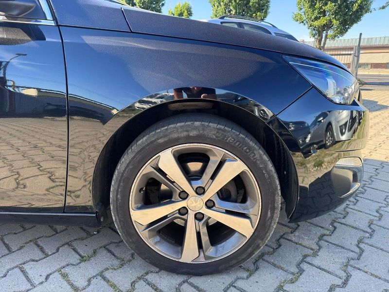 Peugeot 308 (2016) 1,2 PURET. ALLURE 96KW AUTOMAT - fotka 16 z 48