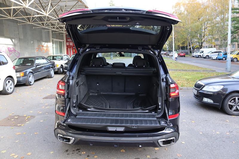 BMW X5 XDRIVE 30D M-PAKET G05 195kW  - fotka 41 z 49