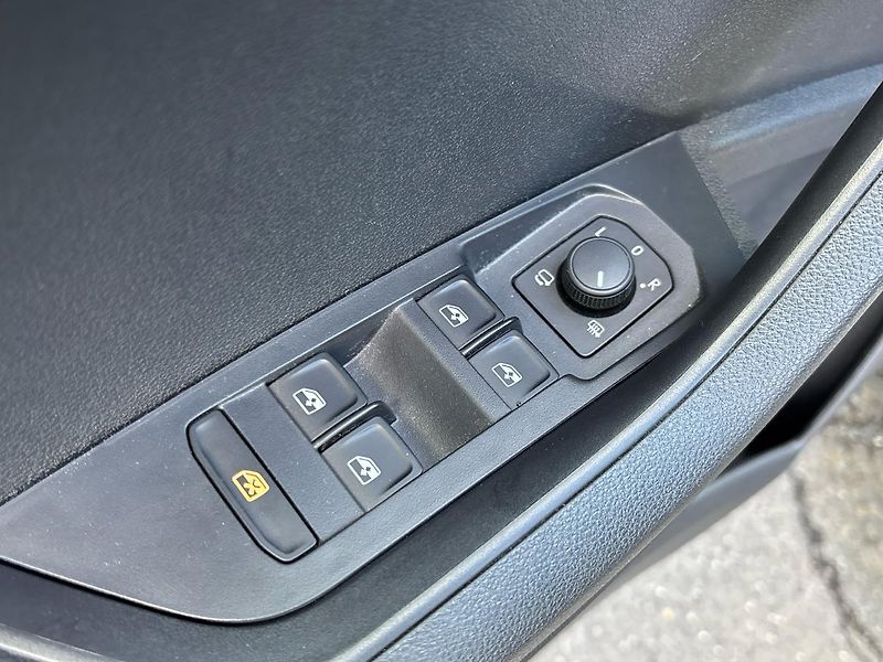 Škoda Karoq Sportline - fotka 20 z 28