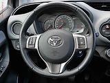 Toyota Yaris (2014) 1.3 VVT- i, ČR, AC, park - náhled 12