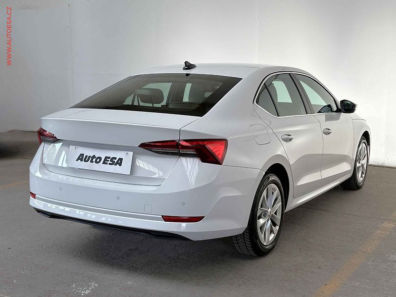 Škoda Octavia (2021) 2.0 TDi, ČR, Style - fotka 4 z 19