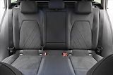 Volkswagen Golf 1,5 TSI 96 kW Life Business Zá - náhled 27