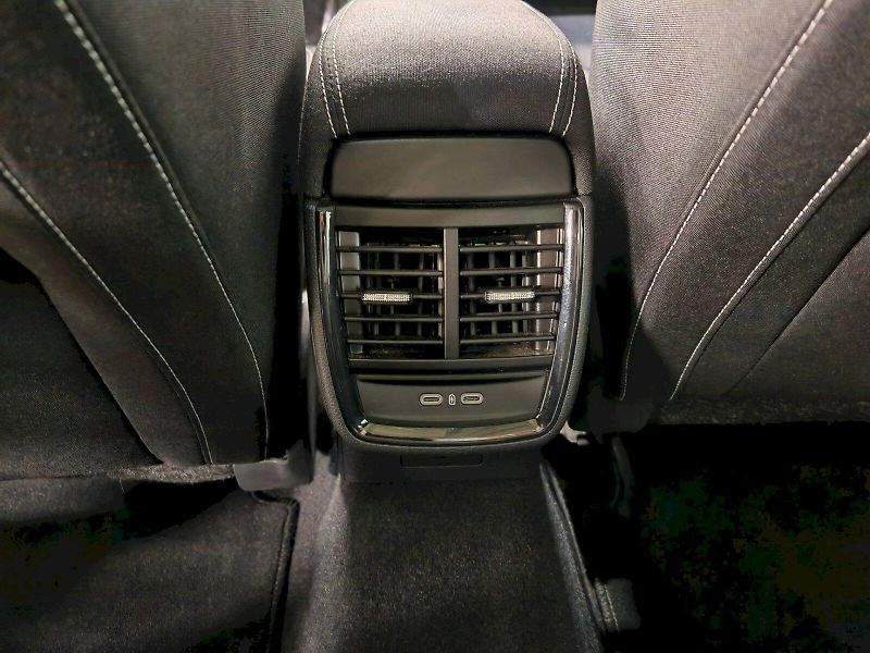 Škoda Kamiq (2025) 1.0 TSI 85 kW Monte Carlo - fotka 25 z 29
