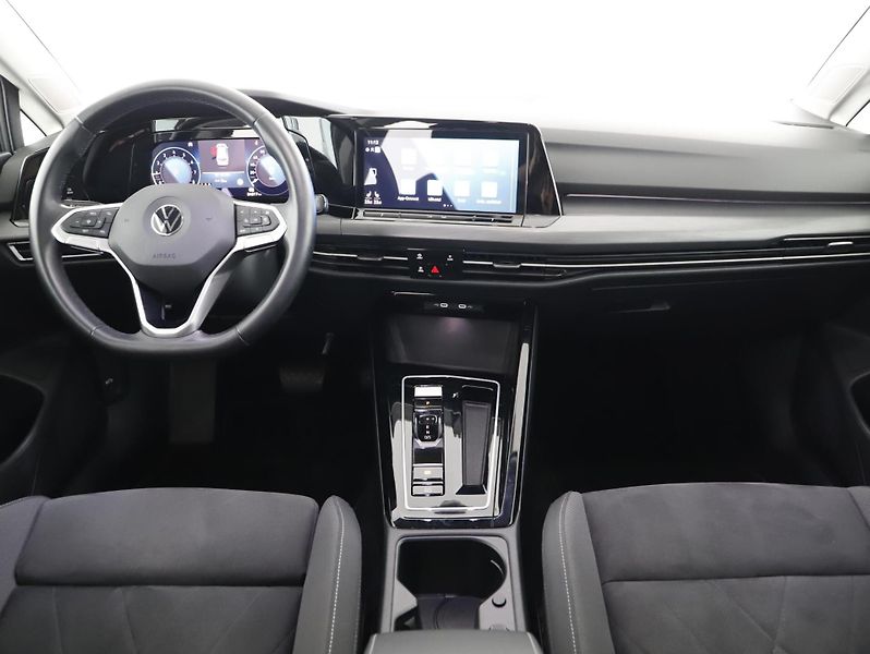 Volkswagen Golf 1.5eTSI 96kW STYLE - fotka 11 z 26