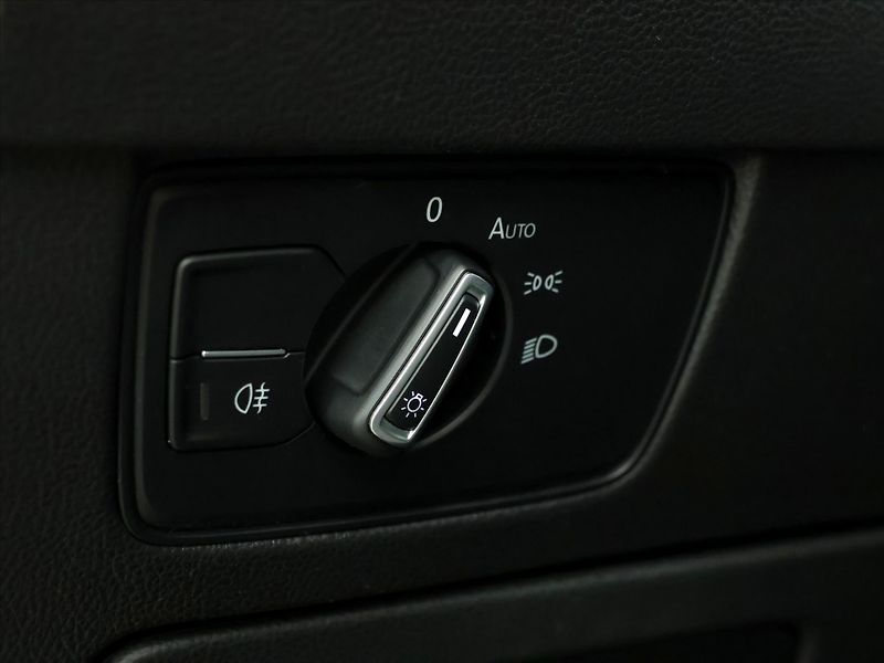 Volkswagen Arteon 2,0 TDI 110kW DPH - fotka 16 z 37
