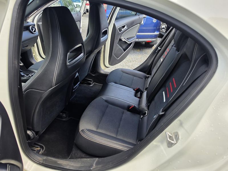 Mercedes-Benz Třídy A 160i  - fotka 12 z 18