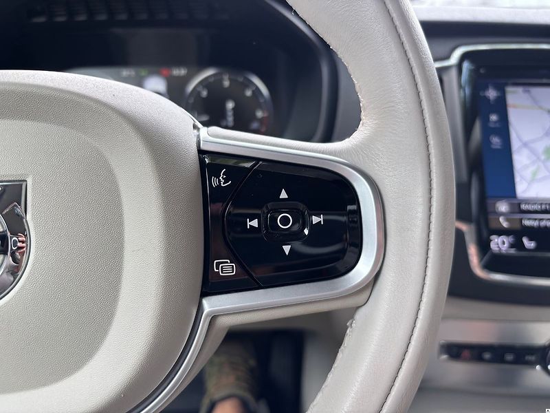 Volvo XC90 D5/2019/MOMENTUM.DPH.ZÁRUKA 12 - fotka 33 z 58